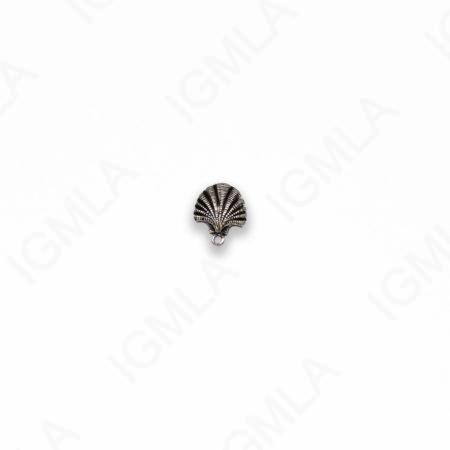 Small Zinc Alloy Antique Silver Shell Charm